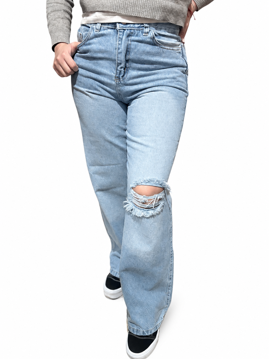 Wide Leg con Tajo - 57329775-D855-4FAA-9CCB-3017950D2797.png