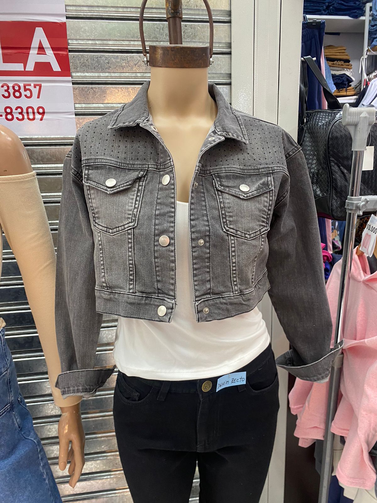 Campera Jean Gris Corta Strass - WhatsApp%20Image%202026-02-25%20at%2011.10.14%20AM.jpeg