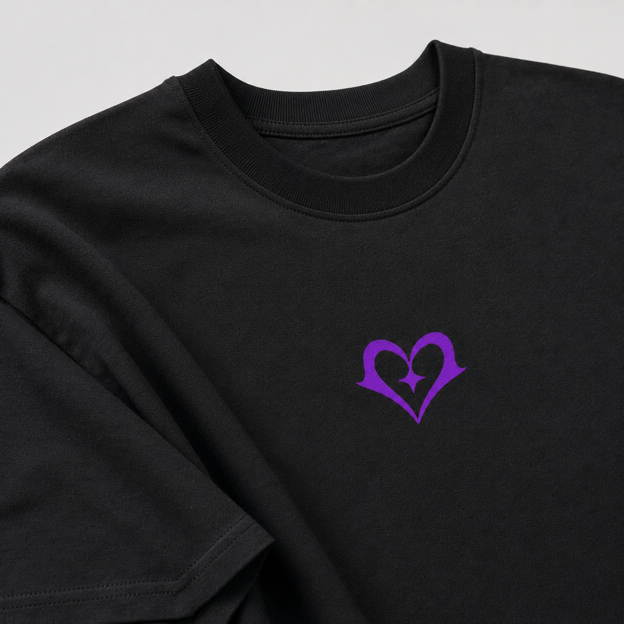Remera Oversize "ko4s Merch" - ChatGPT%20Image%2029%20ago%202026%2C%2001_19_07%20p.m.%20(5).png