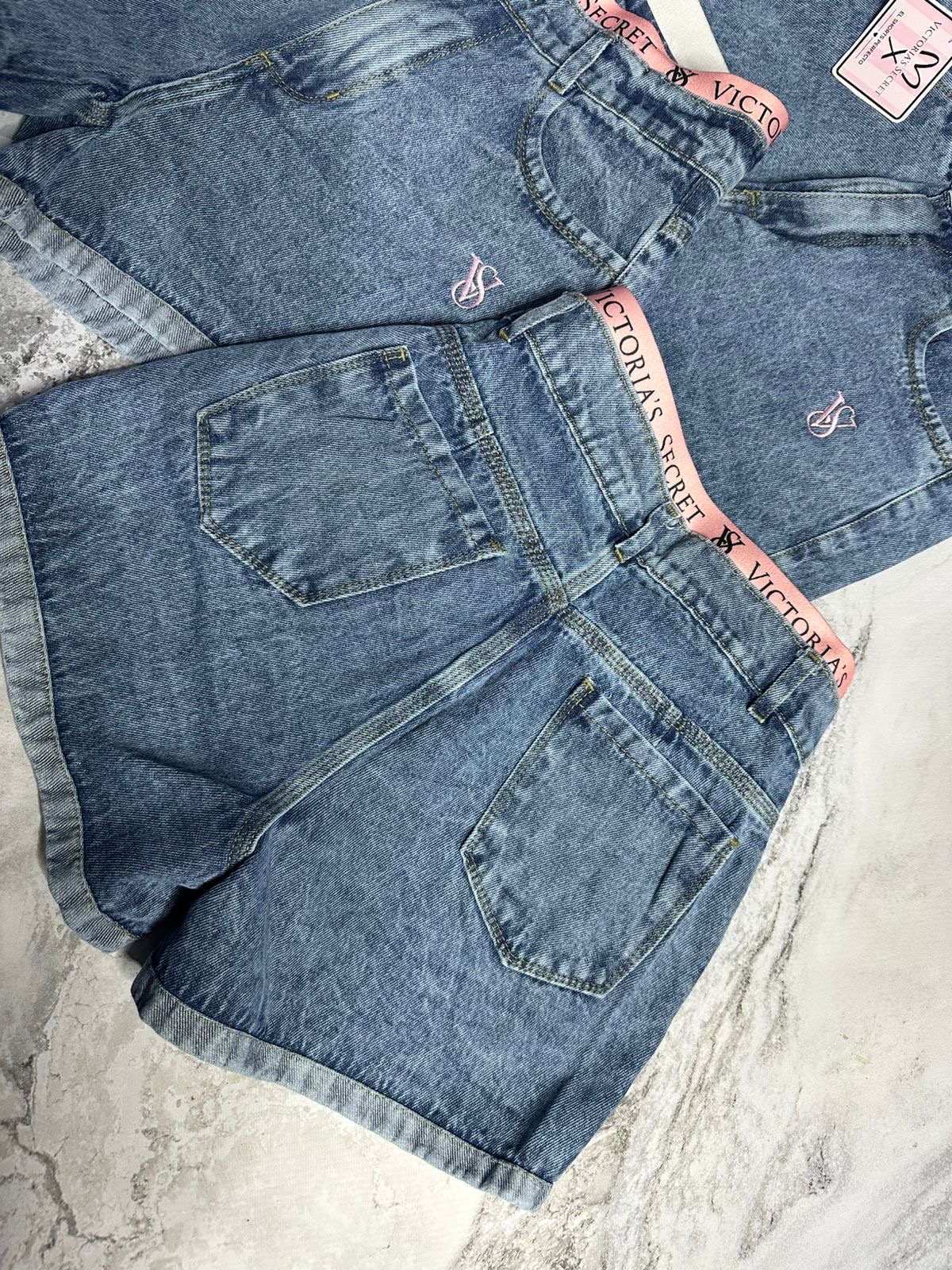  Short Nevado Liso Vs    Jean Nevado Liso  Calce Perfecto - 02be398a-755d-4865-9704-bac896191018.jpeg