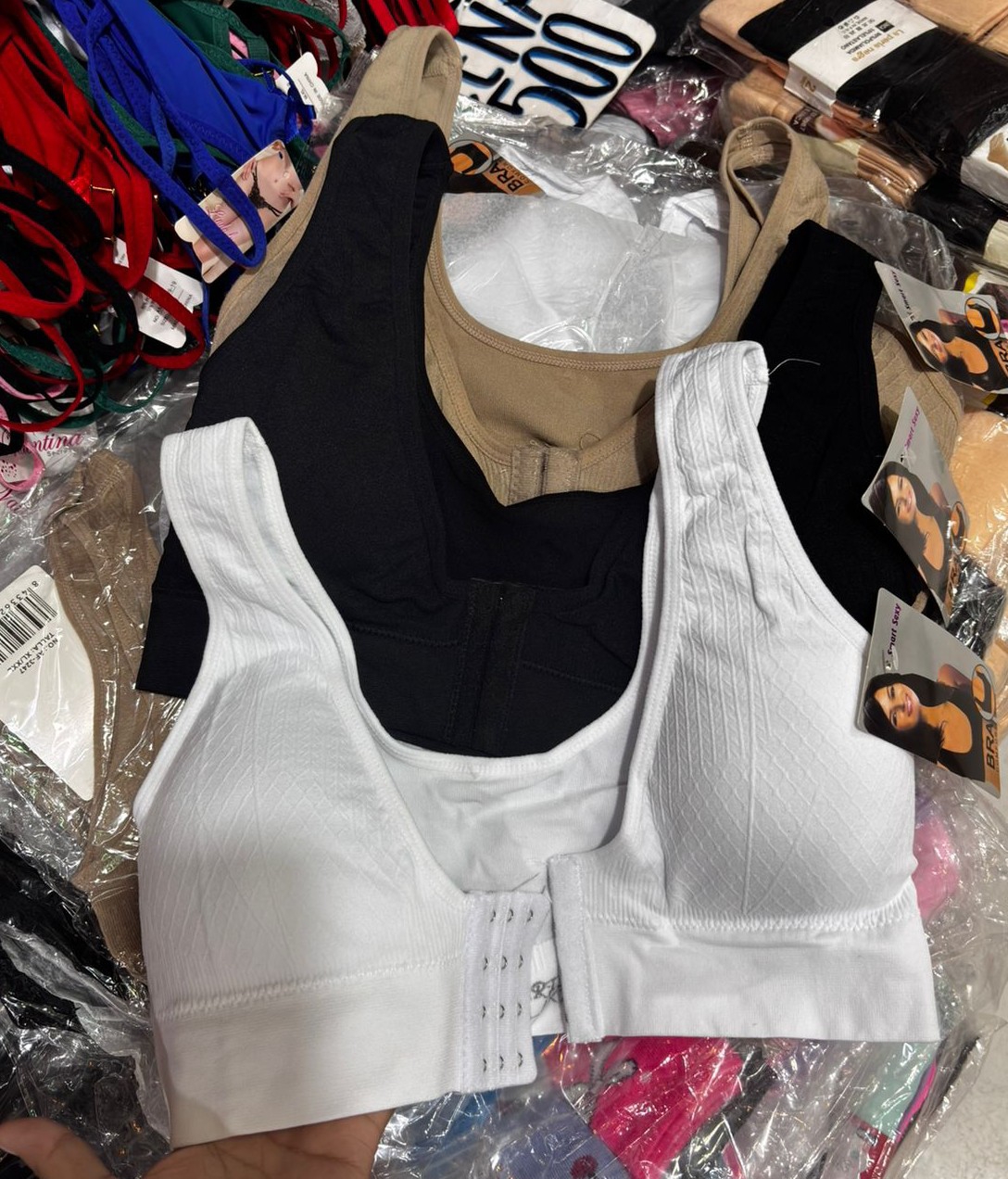 Top con Armado y Broche Adelante - Imagen 2