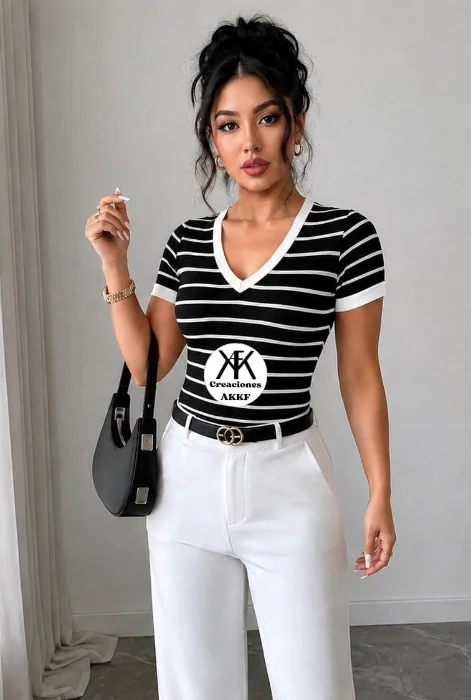 Remera Cuello V