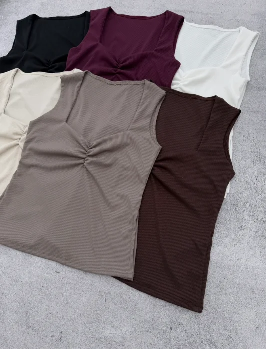 Musculosa Frunce Tajo