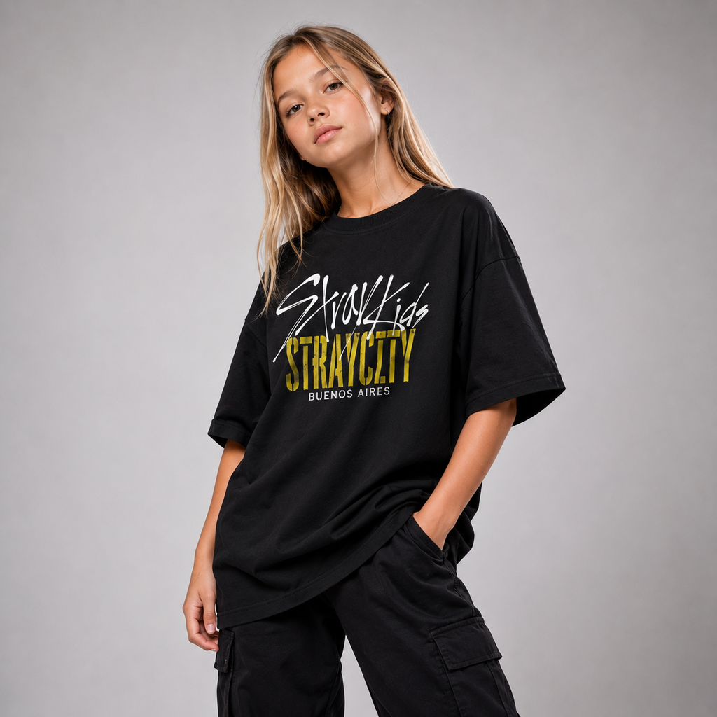 Remera Oversize "stray Kids City" - chatgpt-image-13-ago-2026-04_04_00-p-m-7c4f4b282806e3834317867091960559-1024-1024.png