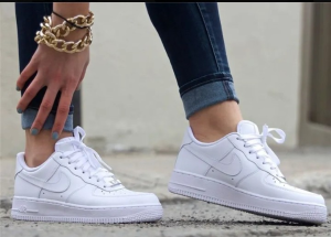 ZAPATILLAS NK AIR FORCE DAMAS BLANCO TURQUESA - Kaypi