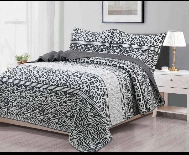 Colcha 2 1/2 Reversible con 2 Fundas de Almohada - Imagen 3