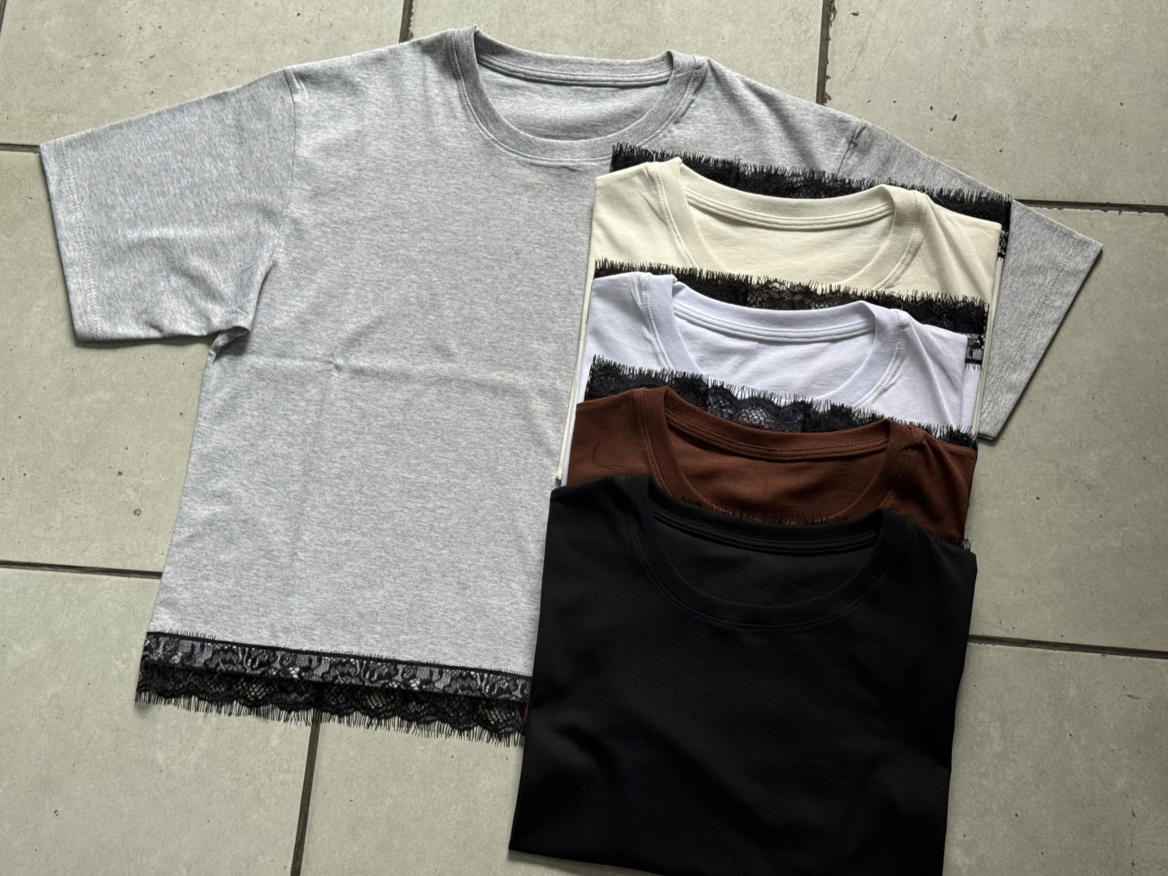 Remeras Boxi de Algodón  /con Puntilla - IMG_8686.jpeg