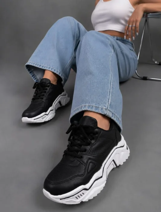 Sara Zapas