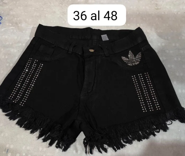 Short Playero Adi