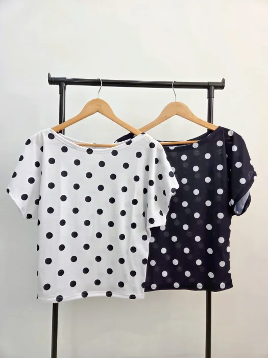 Camiseta de Modal Lunares