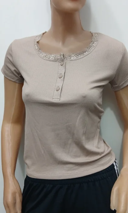 Remera Botones