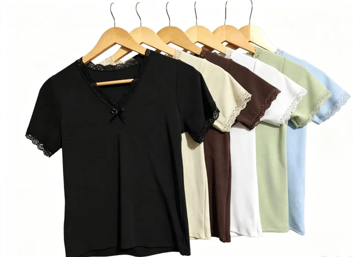 Remera Escote "v"con Puntilla