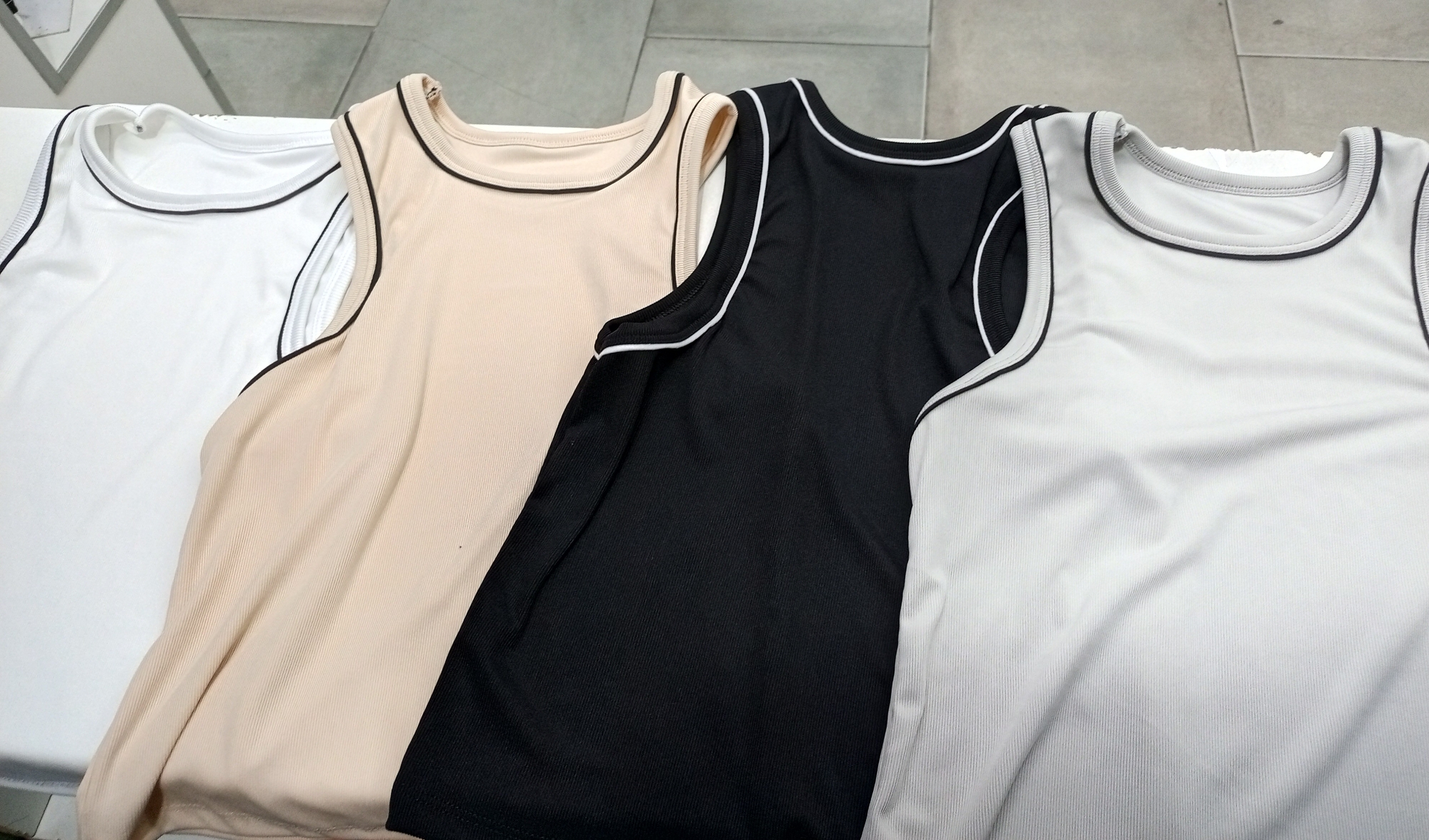 Musculosa con Benita - Imagen 3