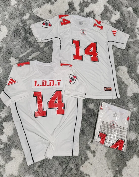 Remera Nfl River