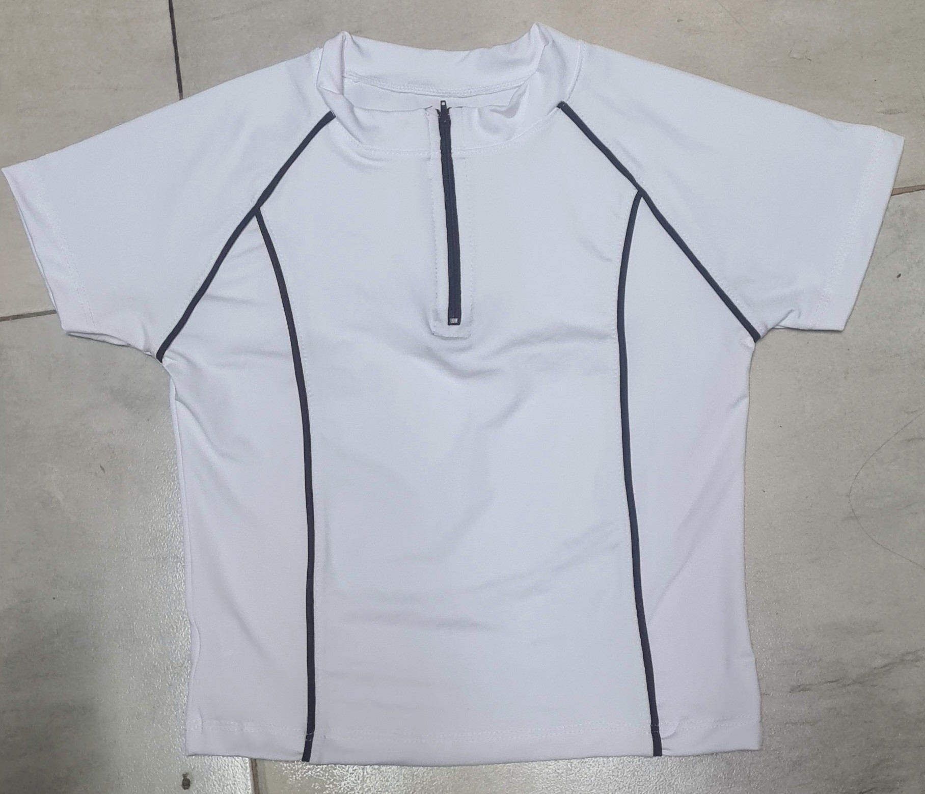 Remerita Medio Cierre con Vivo - Imagen 2