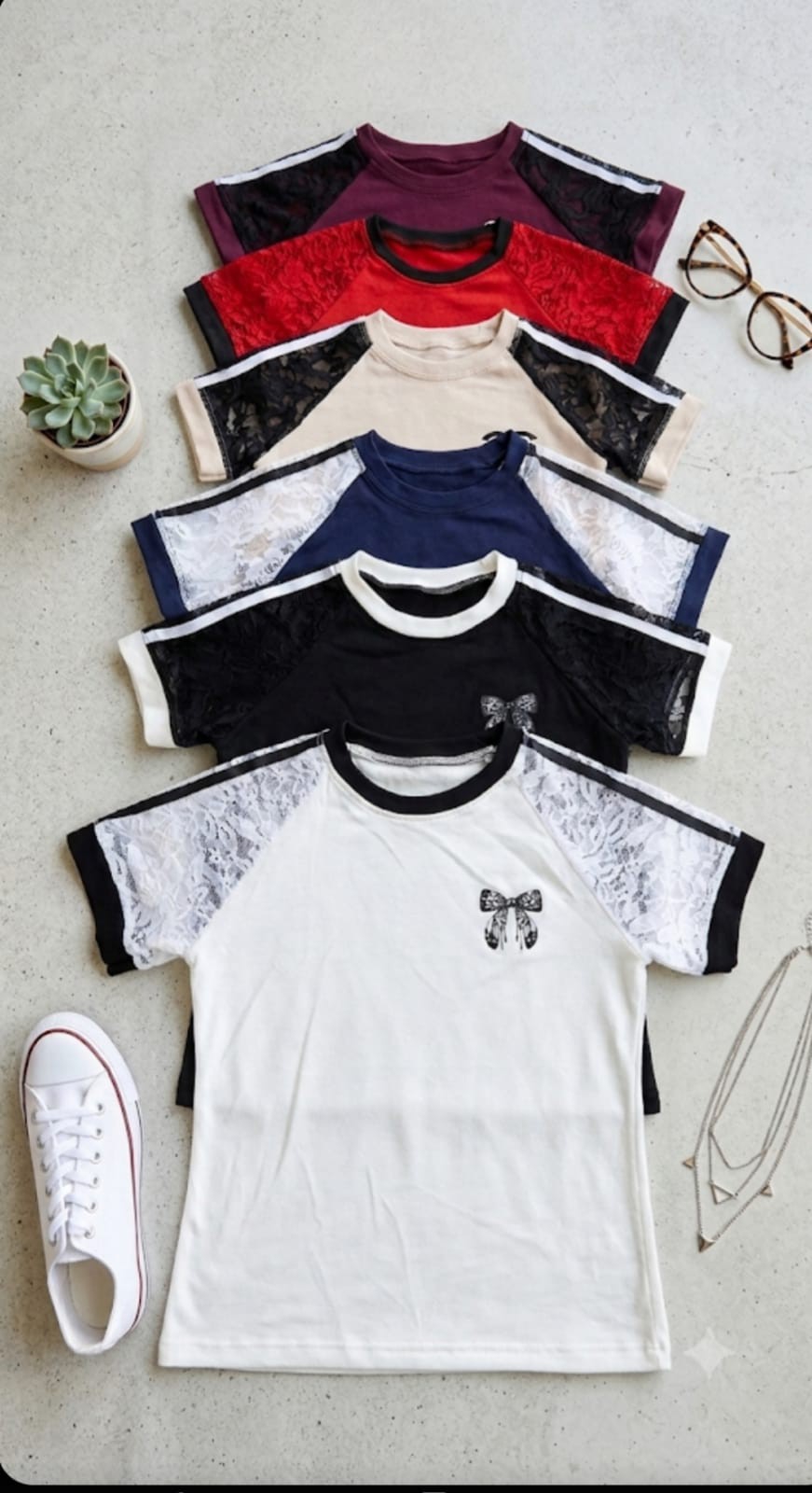 Remera con Manga de Encaje - Imagen 3