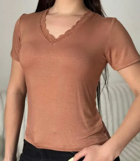 Remera Básica Puntilla Modal Viscosa