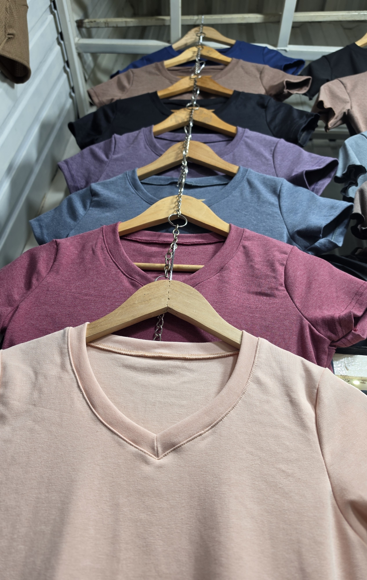 Remera Cuello V Melvin - Imagen 2