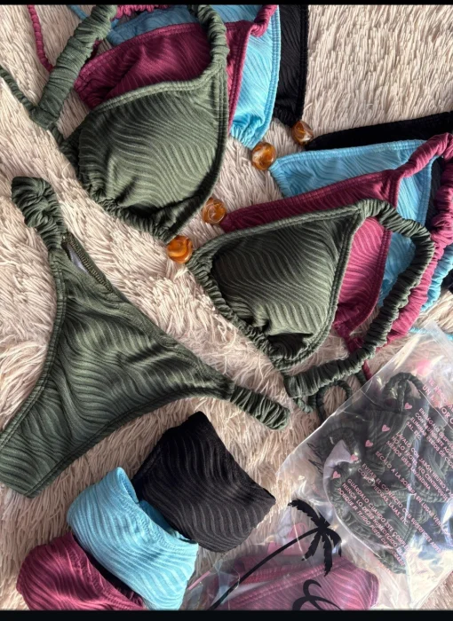 Bikini Texturada con Avios