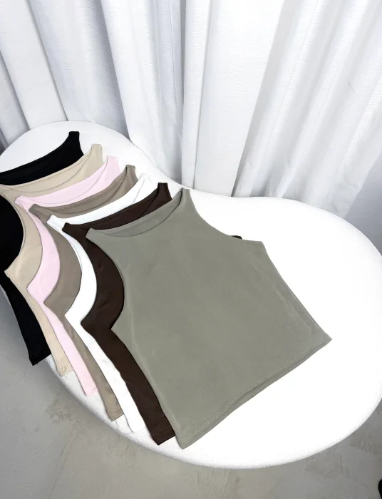 Musculosa Básica Doble Tela en Busto