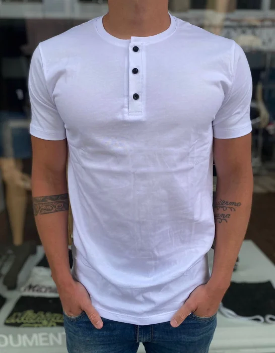 Remera Henley