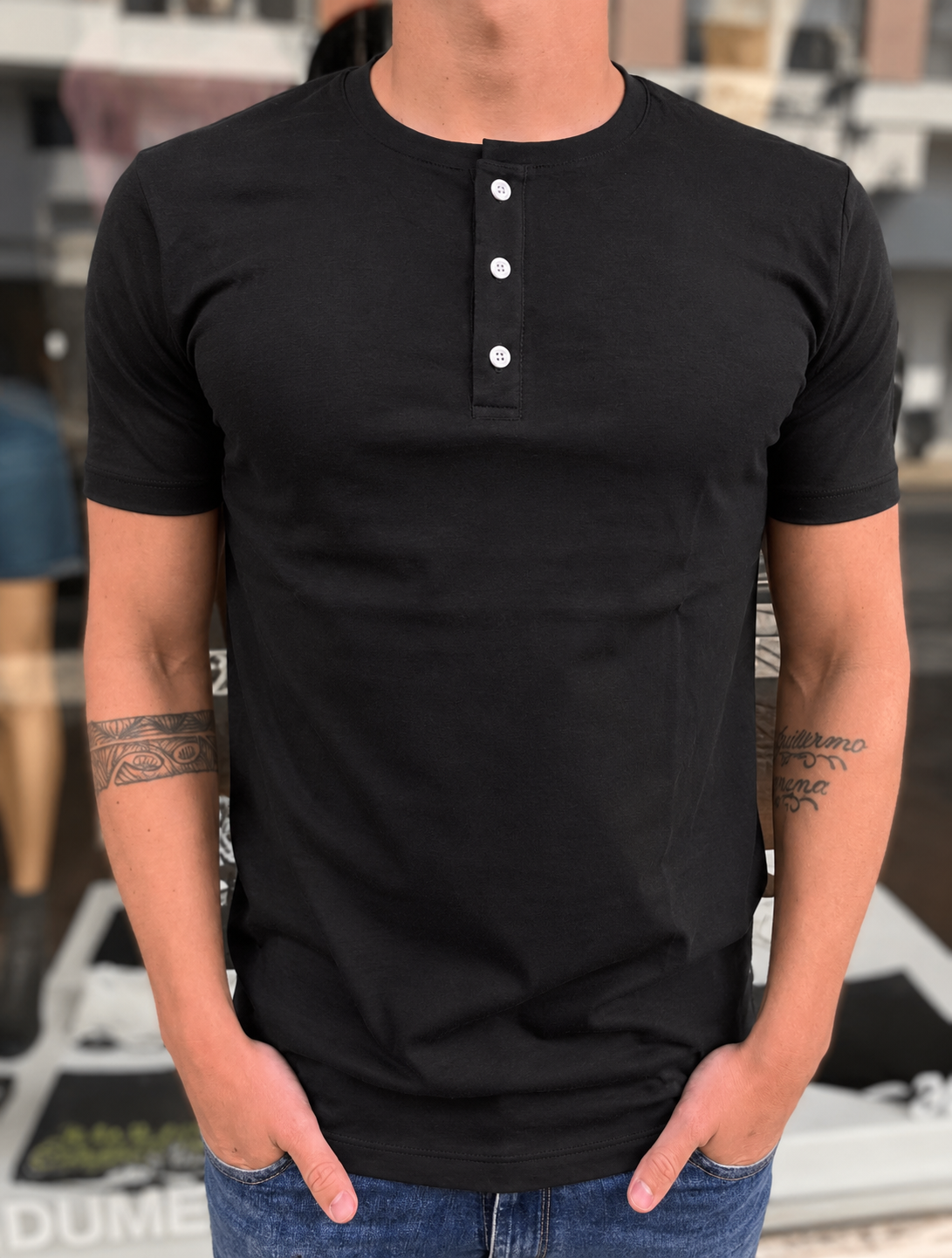 Remera Henley - FAC500F5-BAC6-4FDA-B514-7D4AAA5A11B9.png