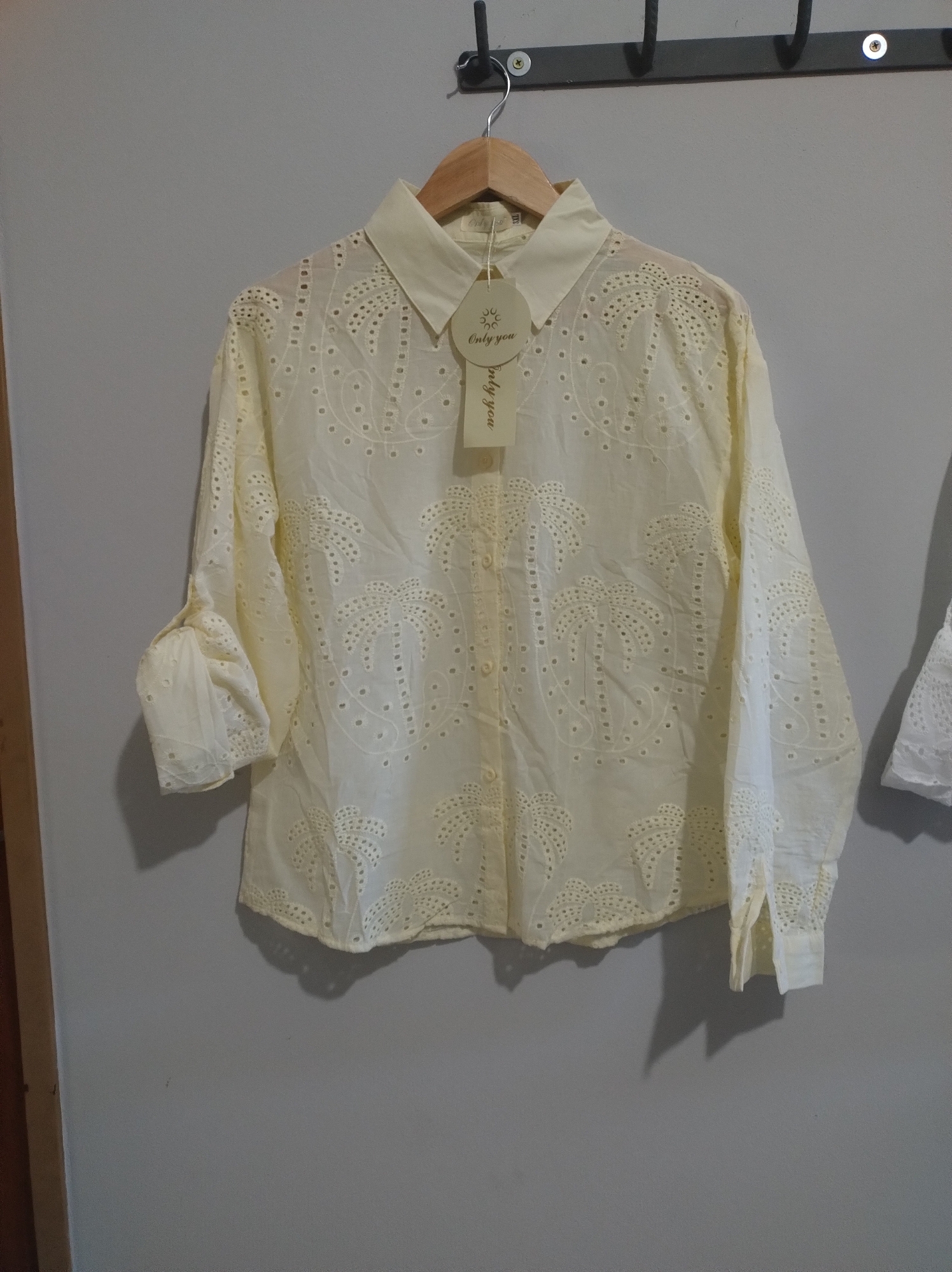 Camisa Importada  Broderie - Imagen 2