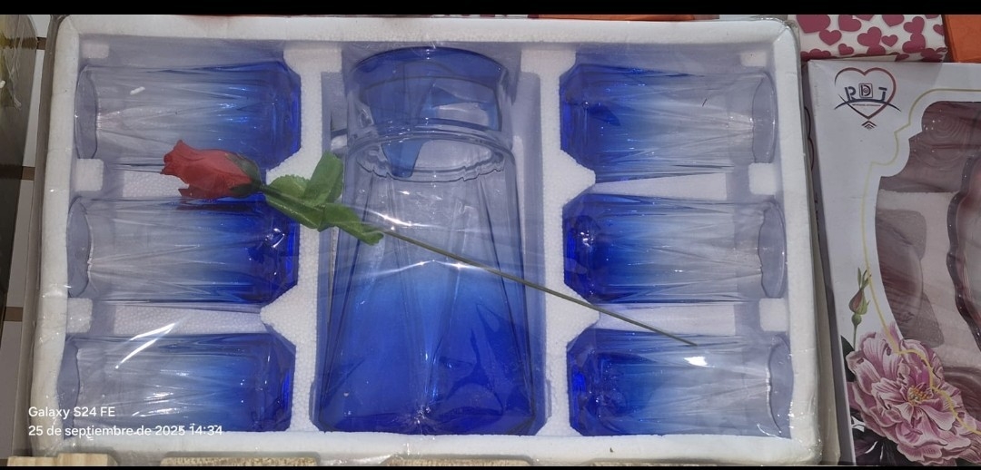 Set Jarra y Vasos Importados - Imagen 2