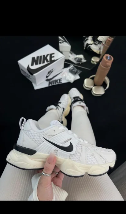 Nike V2k Import.