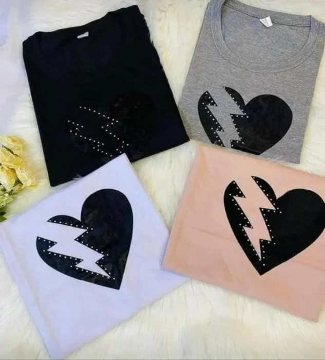 Remera Aplique Dama