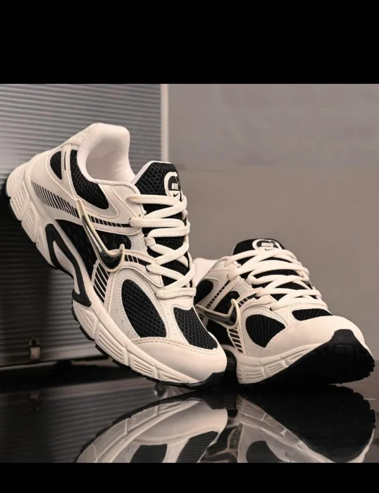 Nike V5 Rnr