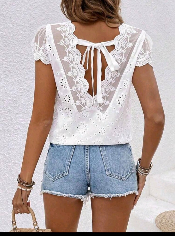 Blusas Broderick con Encaje - Imagen 2