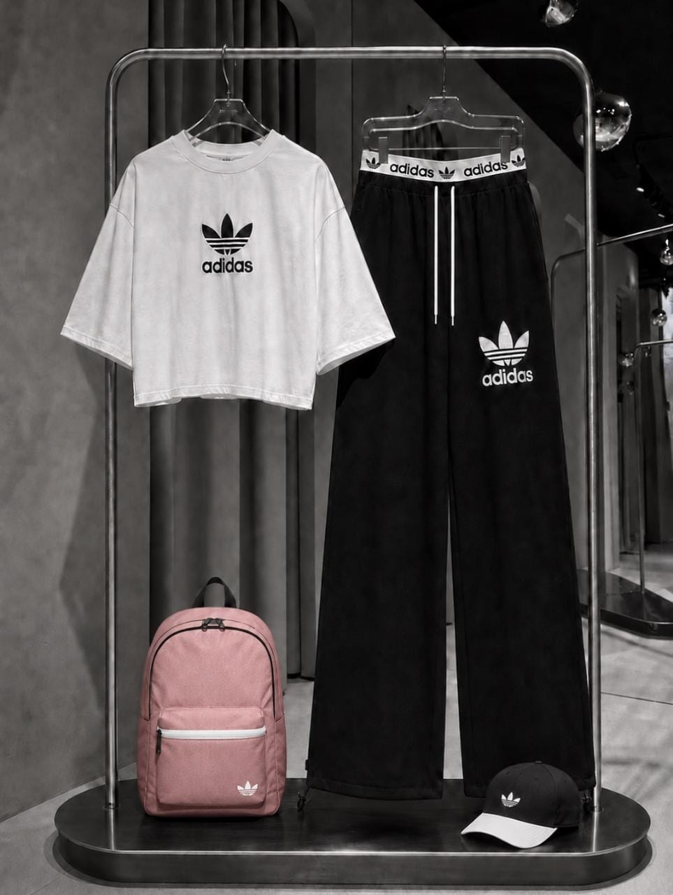 Conjunto Adidas - HK.jpeg