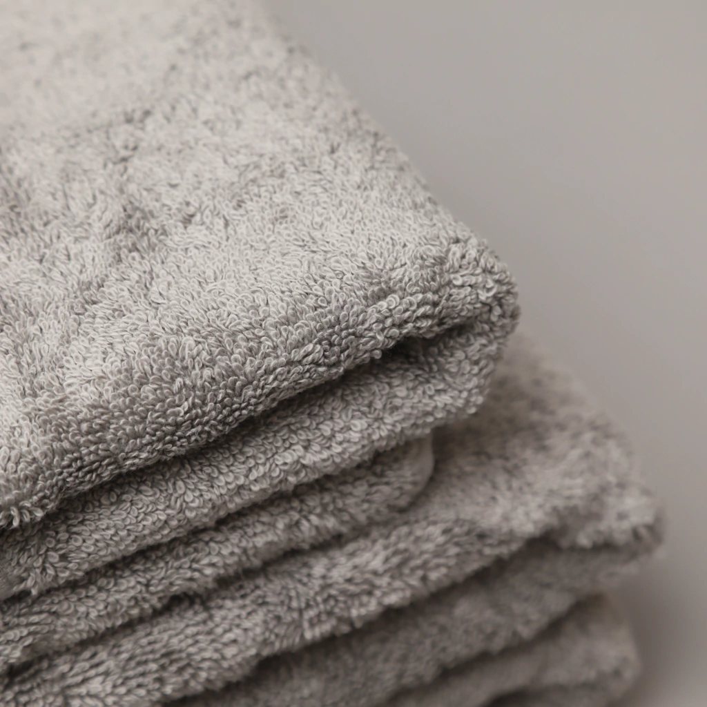 Set Cannon Hotel Gris | Toalla + Toallón 650 Gr | Confort 5 Estrellas - Suave - GRI%204.jpg