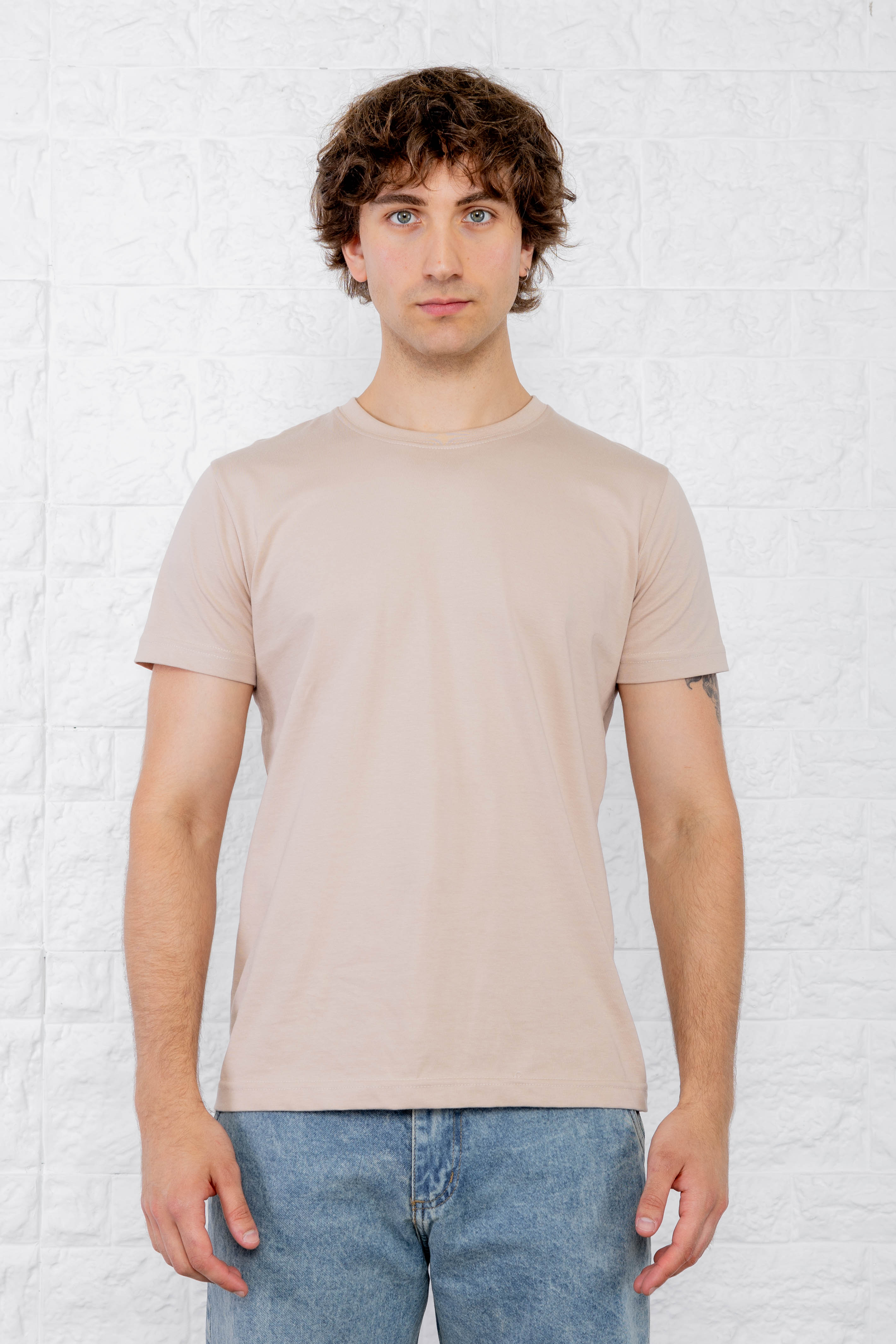 Remeras Basicas - 7.%20REMERA%20LISA%20SLIM%20FIT%20%20(9).jpg
