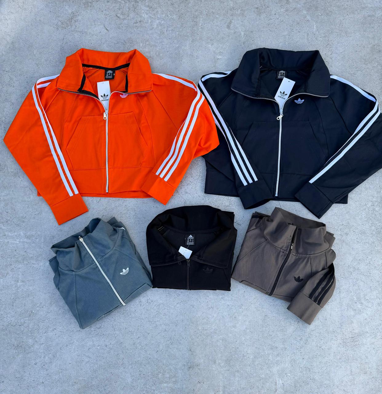 Campera Adidas 3 Rayas Premium - WhatsApp%20Image%202026-09-04%20at%2013.49.51UYFF.jpeg