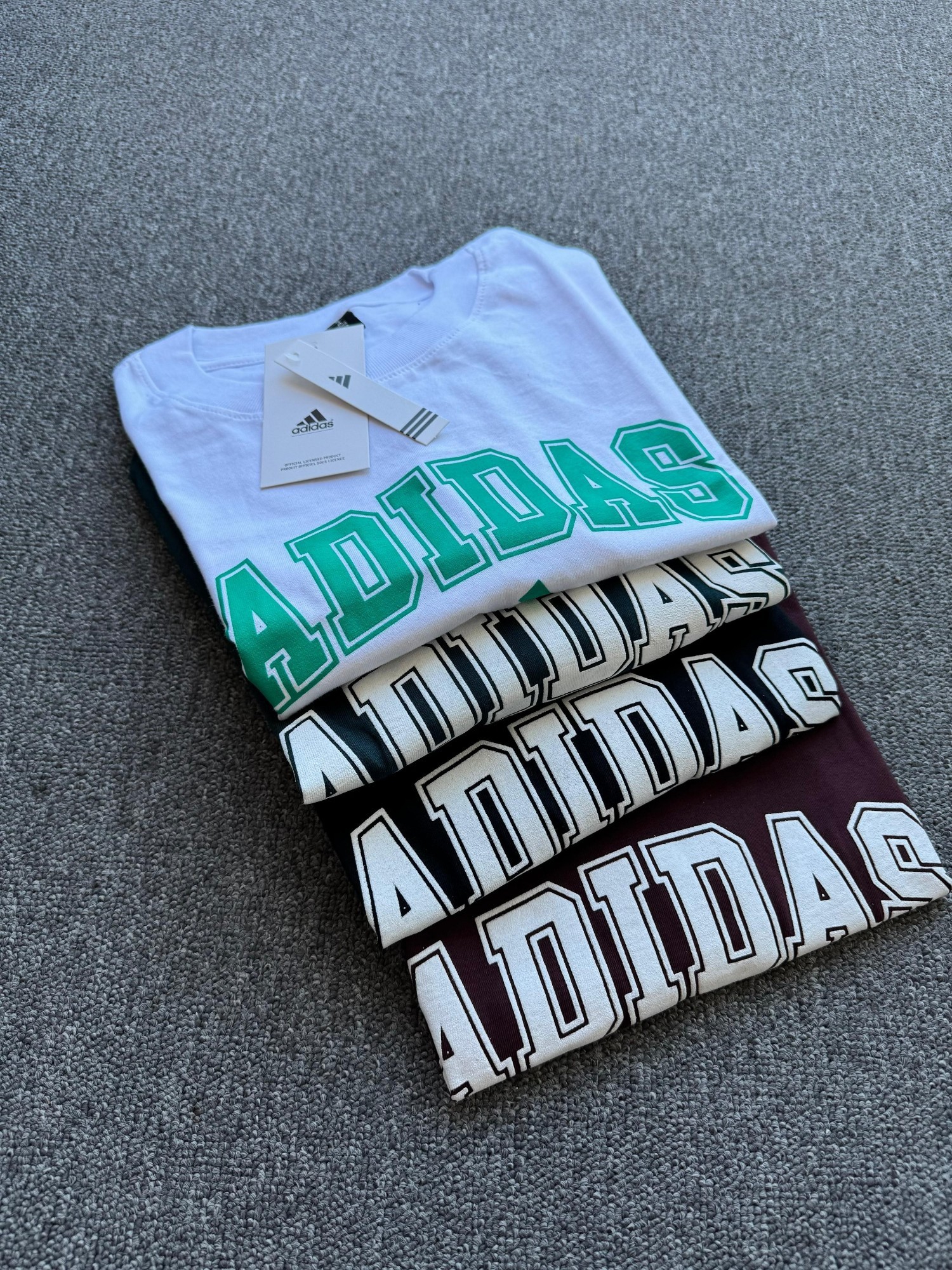 Remeras Crop Letras Ad - Imagen 3
