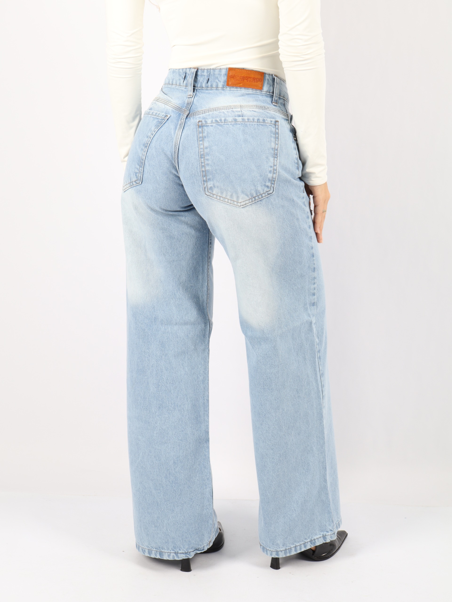 Wide Leg Rea Celeste - WhatsApp%20Image%202026-09-04%20at%201.39.44%20PM%20(3).jpeg
