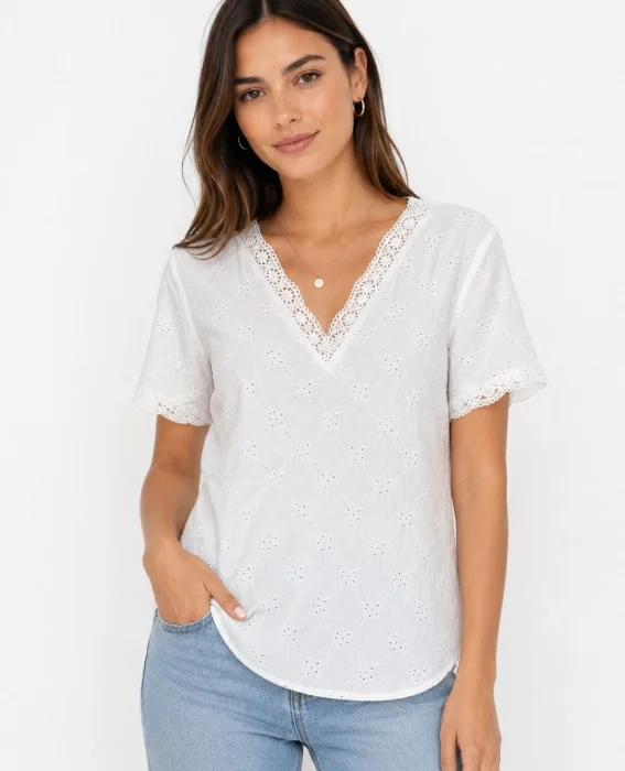 Camisola de Broderie.
