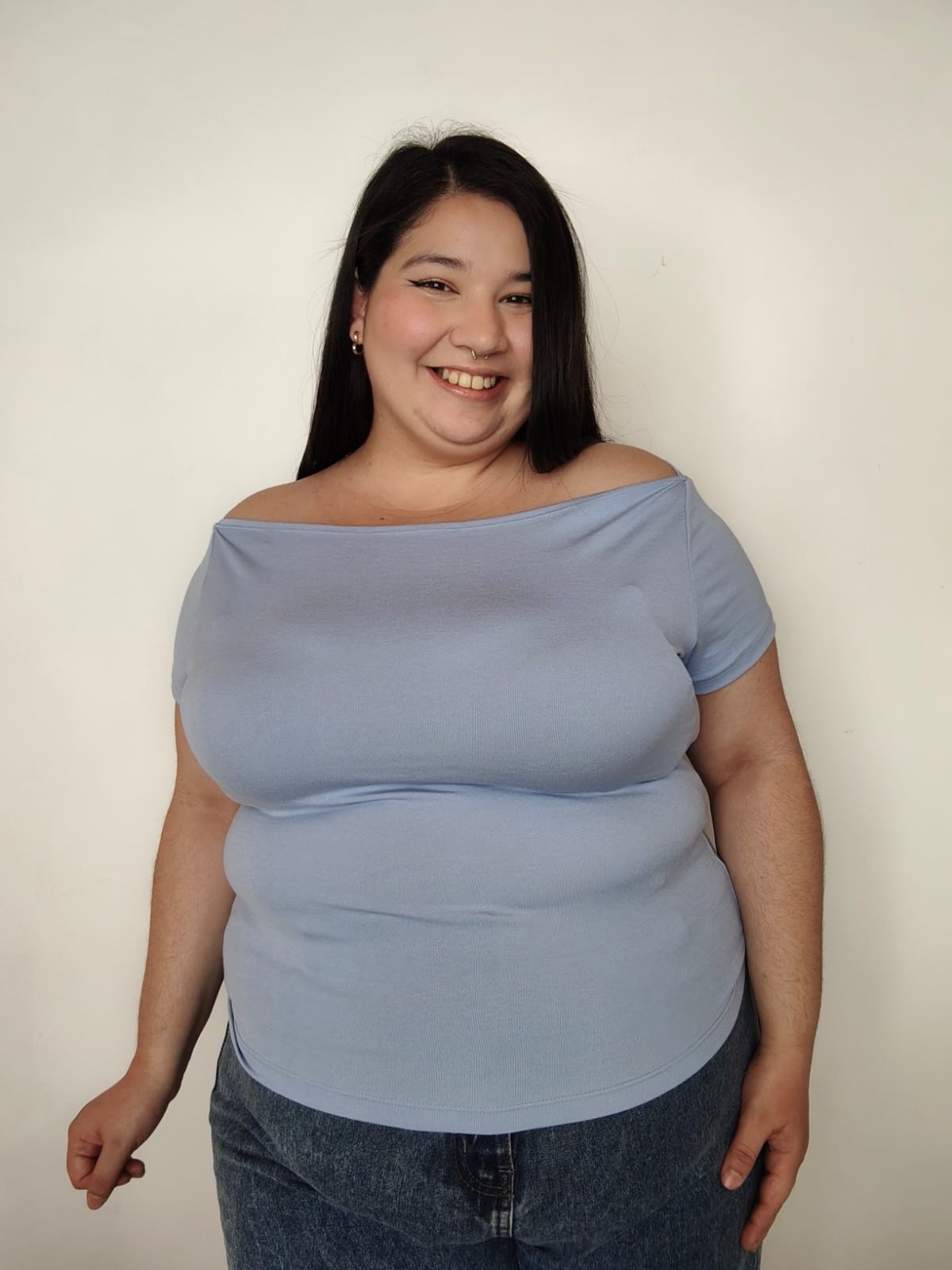 Remera Basica Melvin Curvy - Imagen 2