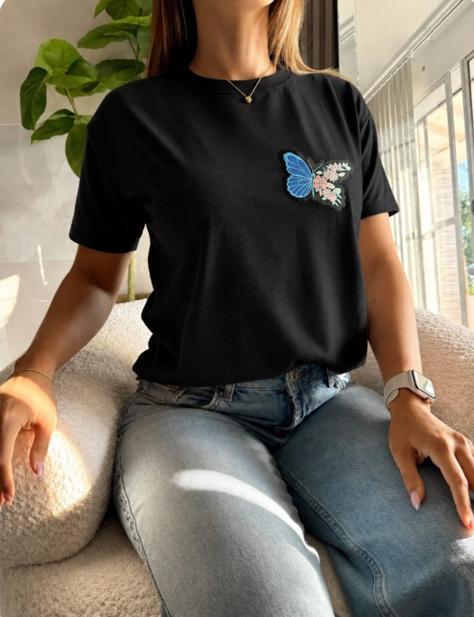 Remera Bordada Mariposa - Imagen 3
