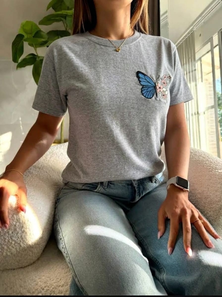 Remera Bordada Mariposa - Imagen 4