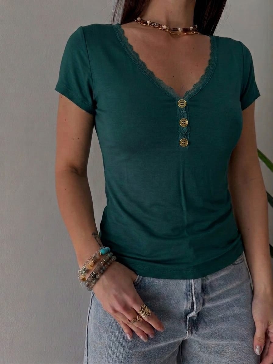 Remera Puntilla Botón - Imagen 5