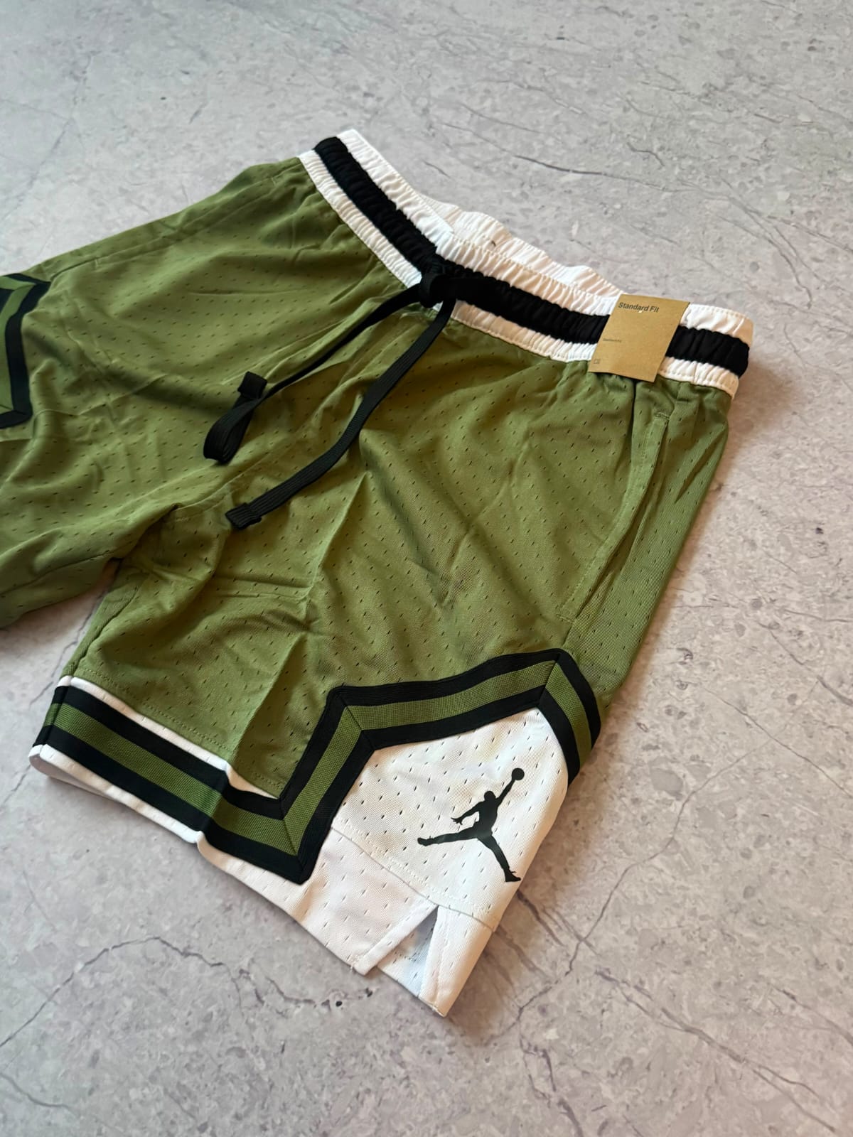 Bermudas Jordan Importada - FGH.jpeg