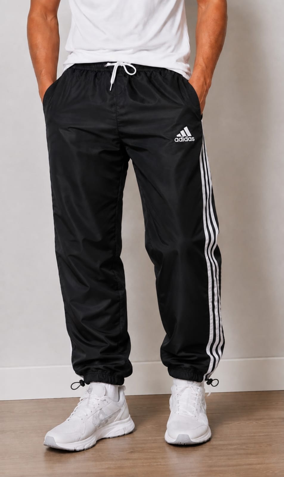 Pantalón Rompeviento con Forro, Regulador y Logos Bordados - Imagen 2