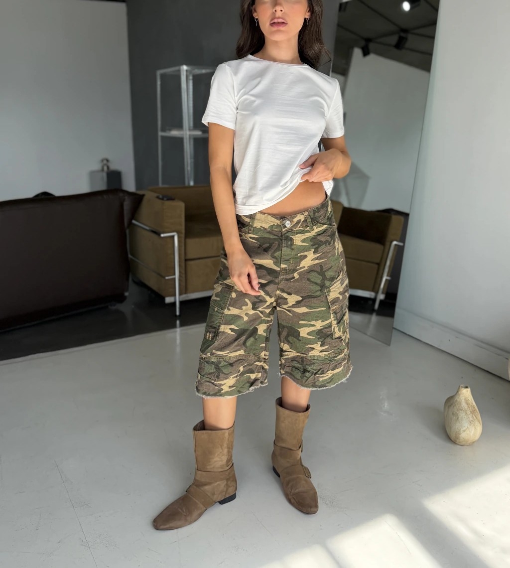 Bermuda Camuflada Cargo Ruedo Deflecado - Imagen 3