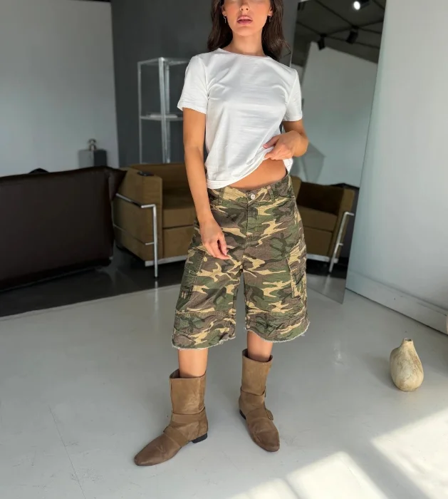 Bermuda Camuflada Cargo Ruedo Deflecado