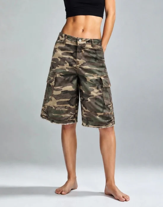Bermuda Camuflada Cargo Ruedo Deflecado