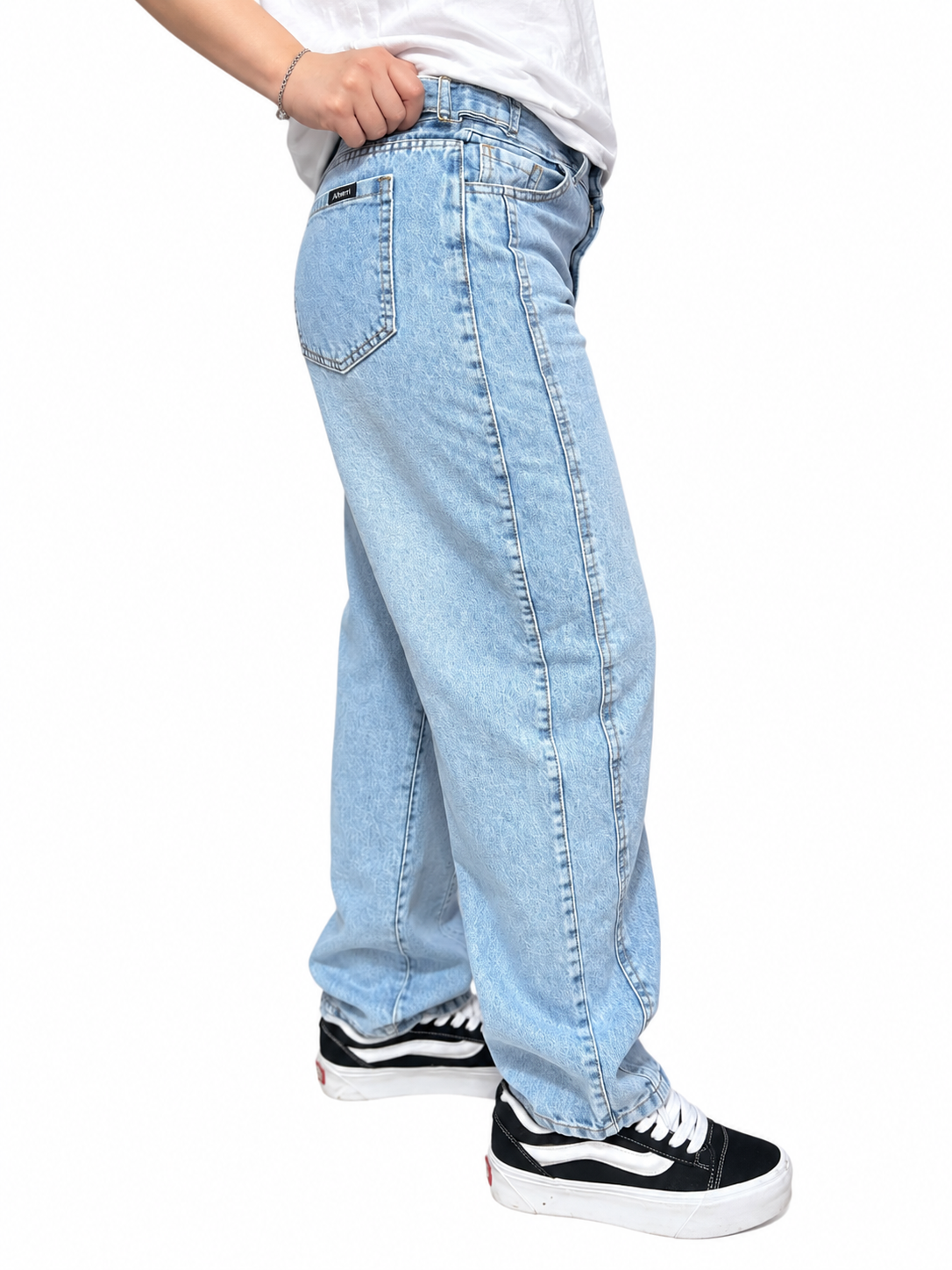 Baggy con Recorte y Regulador - B42E30F3-2AE2-4DA1-8A47-D1551C3227C3.png