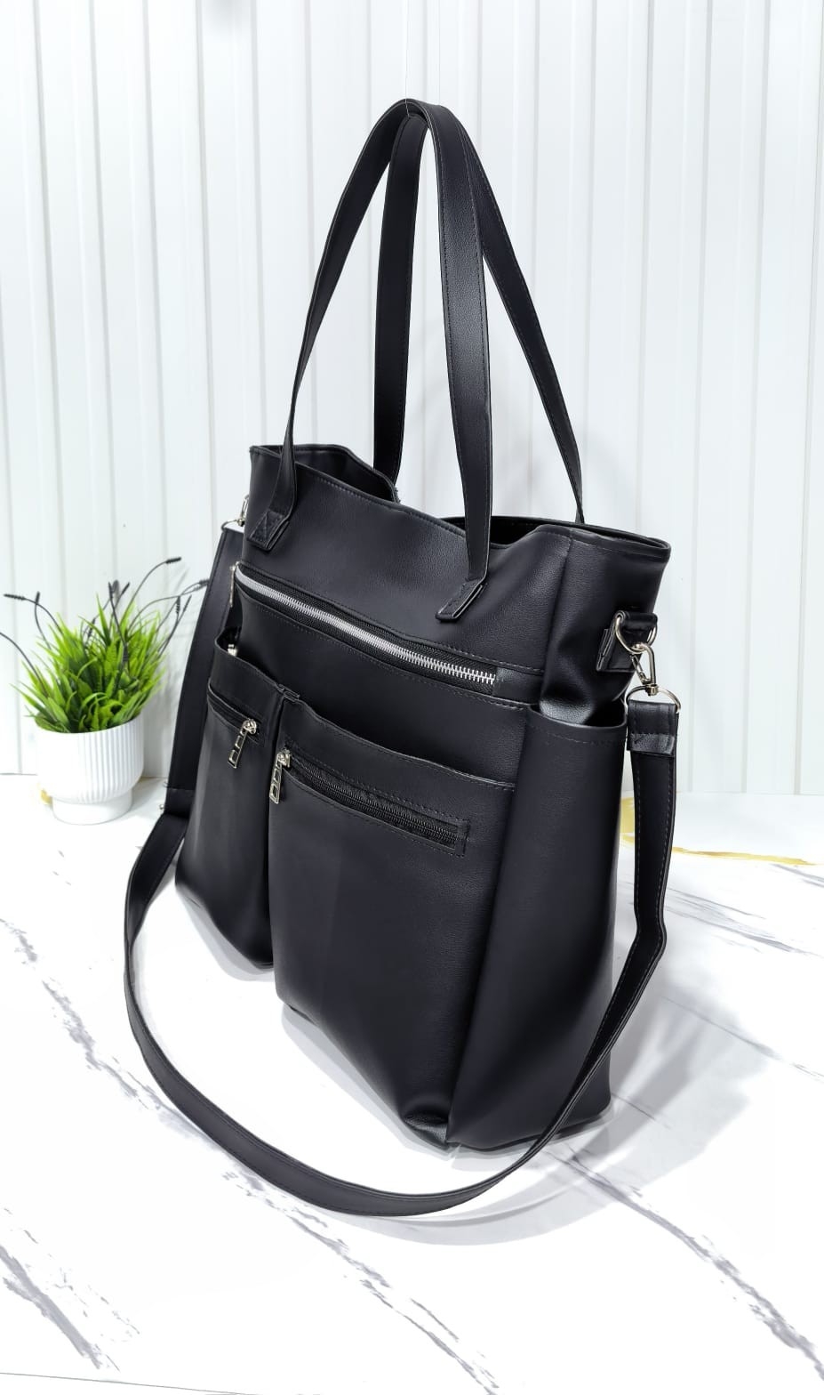 Bolso Morral Porta Lapto*
de Cuero Ecológico. Excelente Calidad - Imagen 4